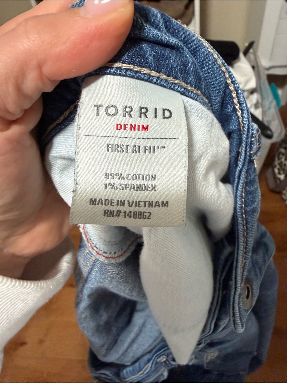 EUC Torrid Size 24R: High-Rise Mom Straight Distressed Jeans - Blue - Picture 3 of 9